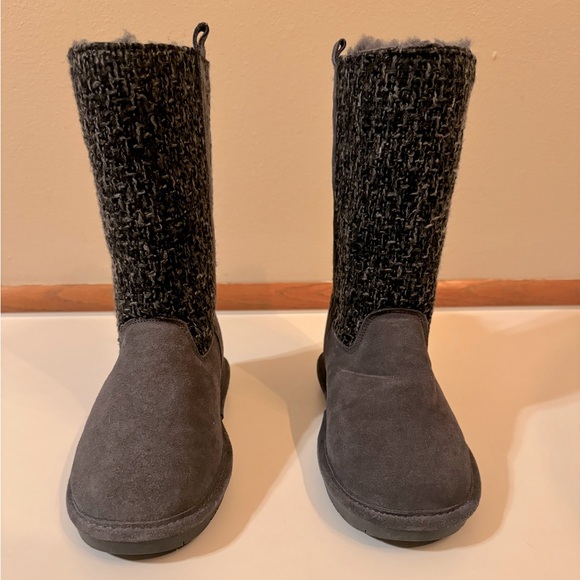 Bear paw size 7 gray suede boots - Picture 2 of 5